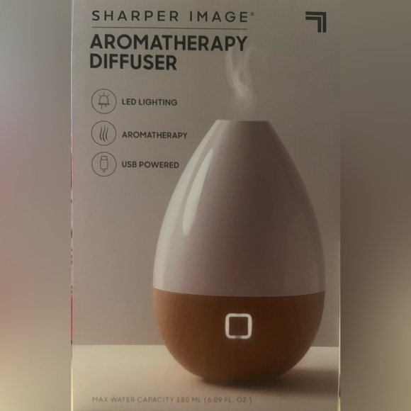 SHARPER IMAGE AROMATHERAPY DIFFUSER WITH WITH BROOKSTONE ESSENTIAL PURE OILS. - Picture 1 of 3